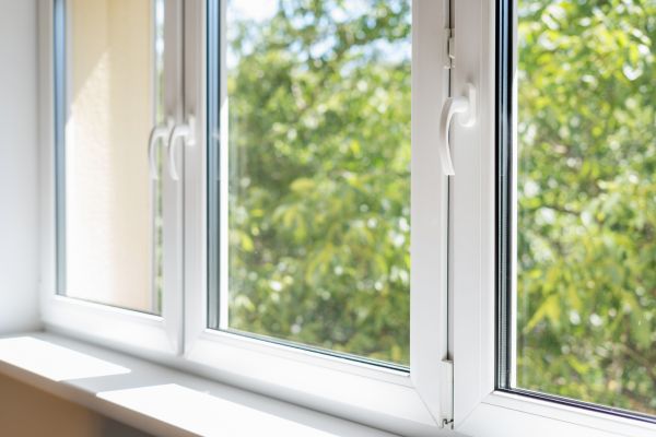 Damaged Window Replacement in Lake Worth